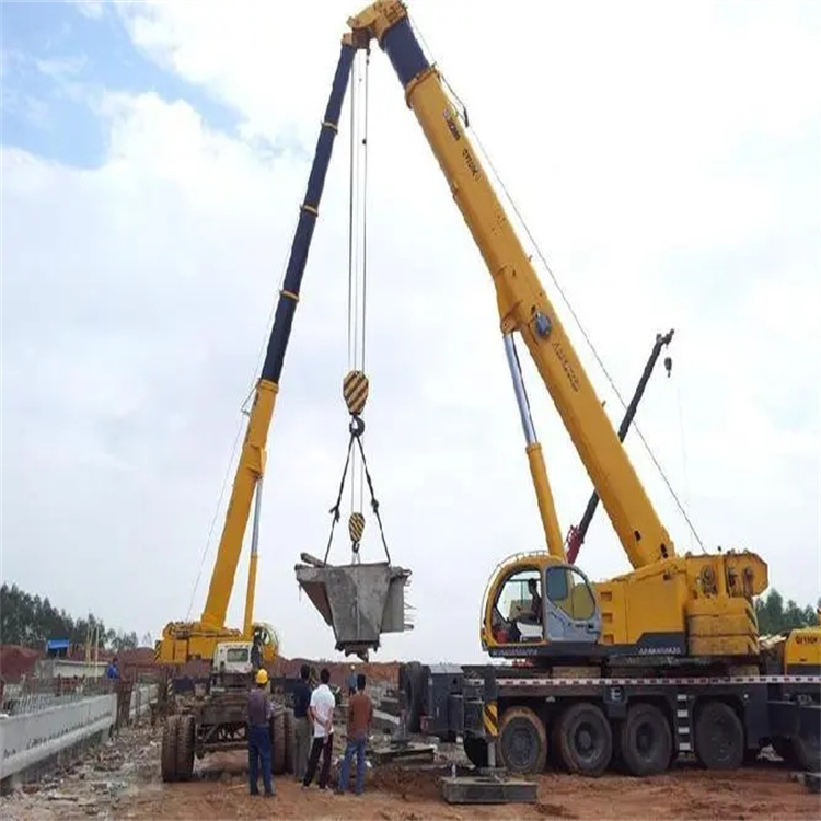 鹰手营子矿小型吊机出租电话|厂房设备吊装方案|24小时服务覆盖